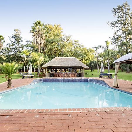 Woodridge Palms Boutique Hotel Swartruggens エクステリア 写真