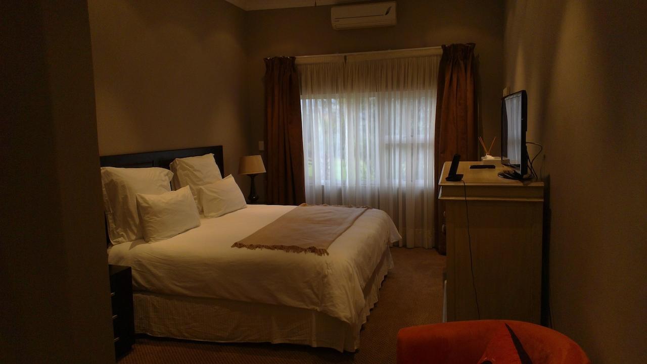 Woodridge Palms Boutique Hotel Swartruggens エクステリア 写真
