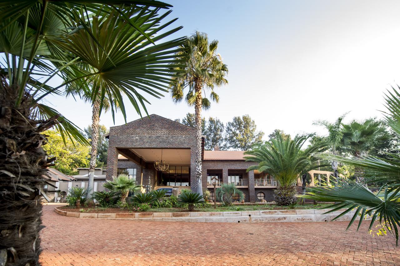 Woodridge Palms Boutique Hotel Swartruggens エクステリア 写真