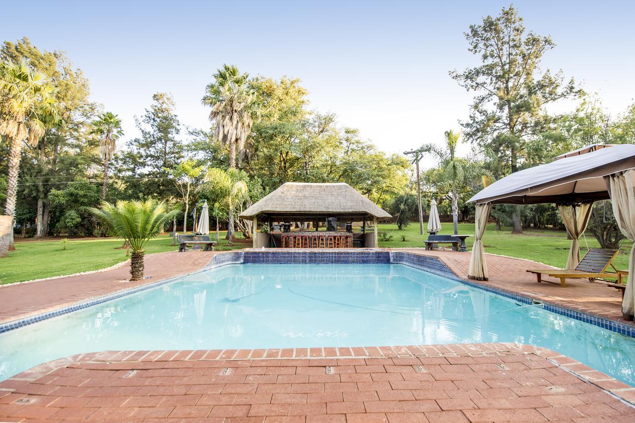 Woodridge Palms Boutique Hotel Swartruggens エクステリア 写真